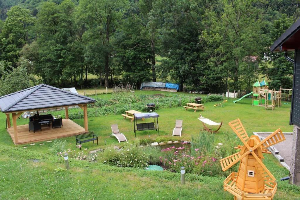 La Ferme De Rochesson, Jacuzzis & Piscine Commune Eksteriør billede